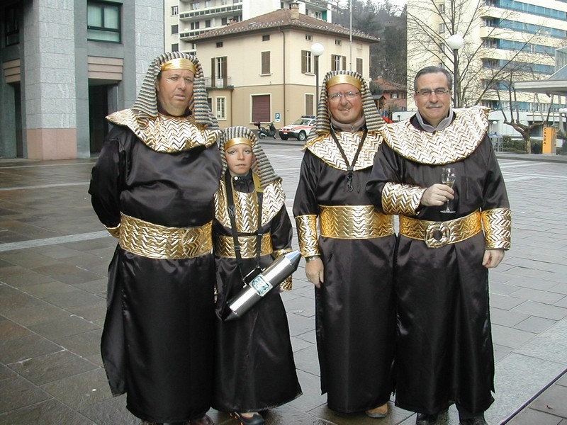 paradiso_corteo_08 (06).jpg